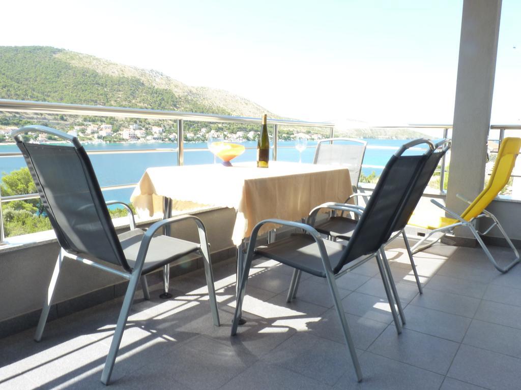 Apartments Timbar Grebaštica الغرفة الصورة